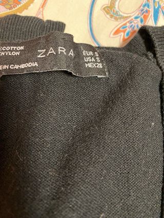 Jersey pico Zara negro