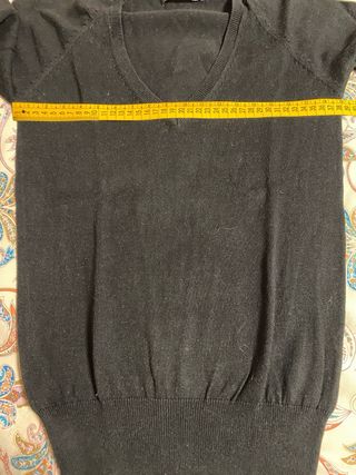 Jersey pico Zara negro