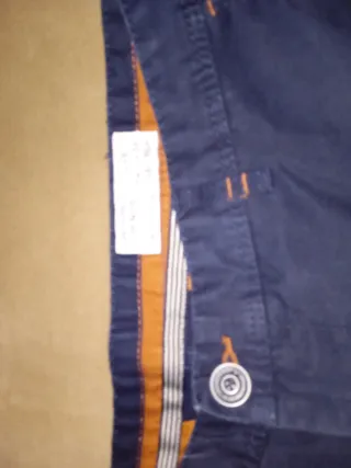 Pantalones elegantes azul marino