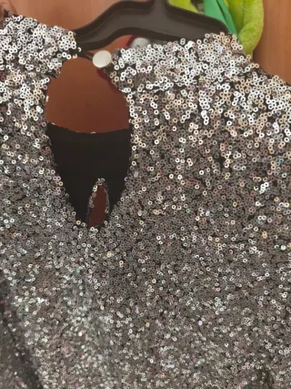 Vestido lentejuelas plateado