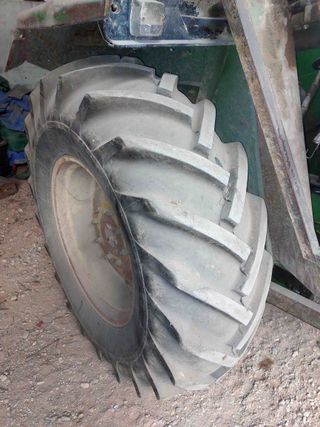 Tractor John Deere 2040