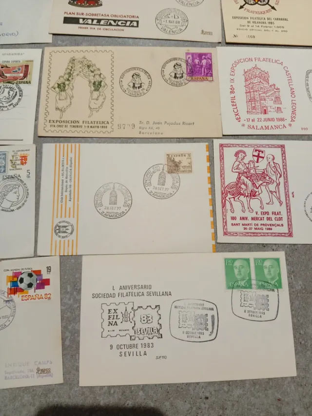 Lotto di 20 buste e cartoline filateliche