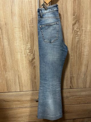 Vaqueros Pull&Bear azul claro