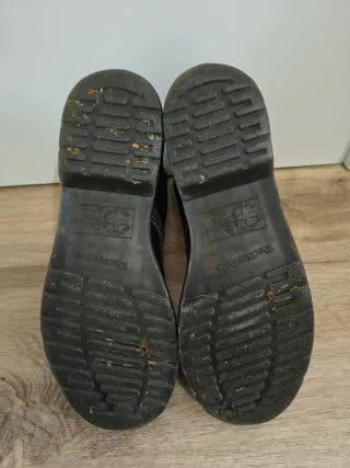 Botas Dr. Martens negras efecto piel cocodrilo 40