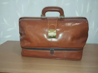 Bolso Para Médico En Piel Verdadera Color Marrón