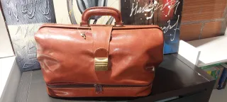 Bolso Para Médico En Piel Verdadera Color Marrón