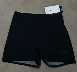 Shorts negros Nike Form talla S