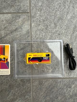 Kodak Charmera 1987 Keychain Camera type 01 yellow