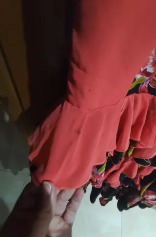 Traje de flamenca con mantoncillo