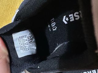 Converse Talla 39 Negras y Grises