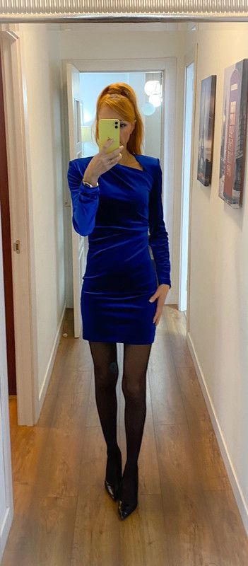 Vestido Zara Terciopelo Azul Klein Manga Larga