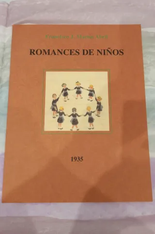 Regalos de Navidad, tres libros de Martín Abril