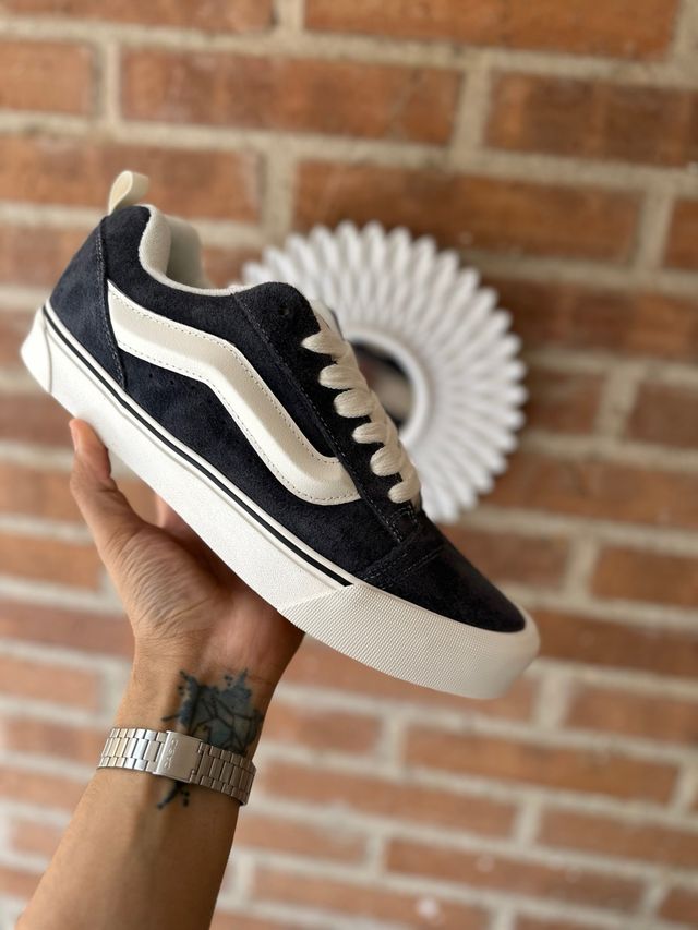 Zapatillas Vans Azul Marino y Blanco