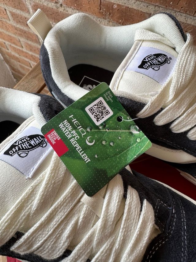 Zapatillas Vans Azul Marino y Blanco