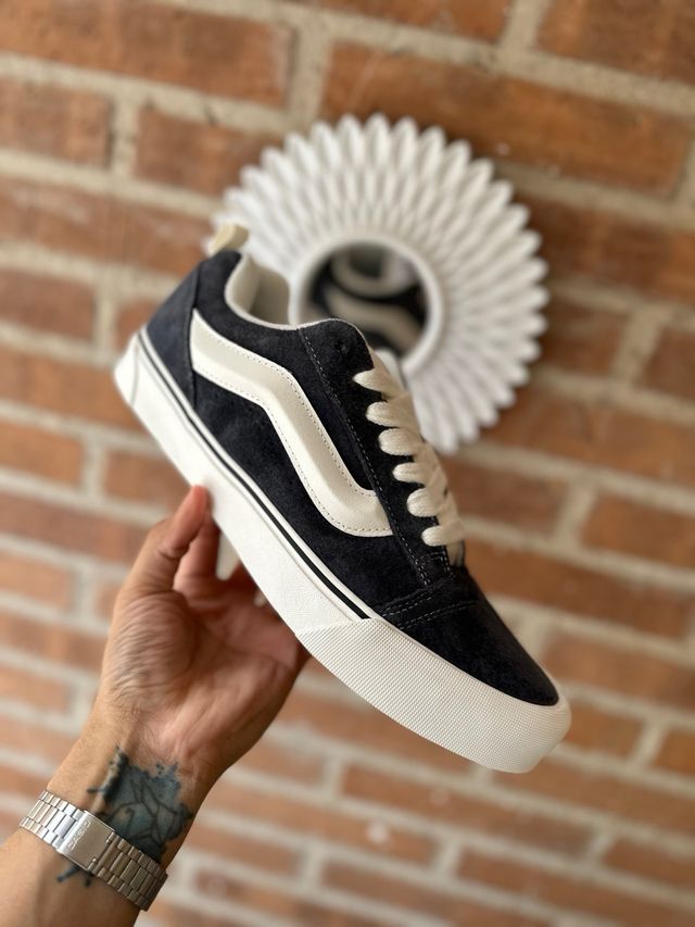 Zapatillas Vans Azul Marino y Blanco