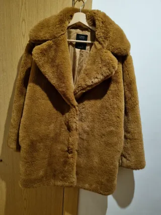 Abrigo de pelo marrón mujer