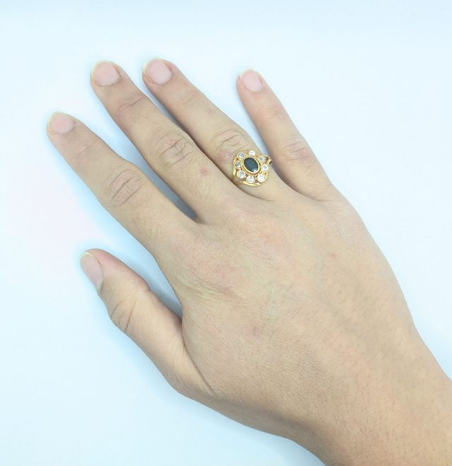 Anillo de oro de 18k con piedras, 2.52 g, T-20.