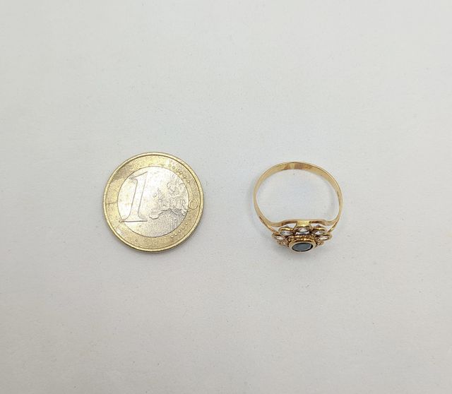 Anillo de oro de 18k con piedras, 2.52 g, T-20.