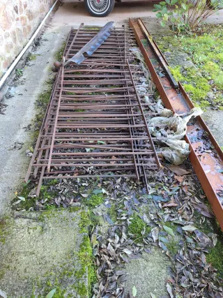 Valla de forja antigua