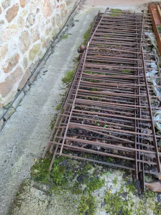 Valla de forja antigua