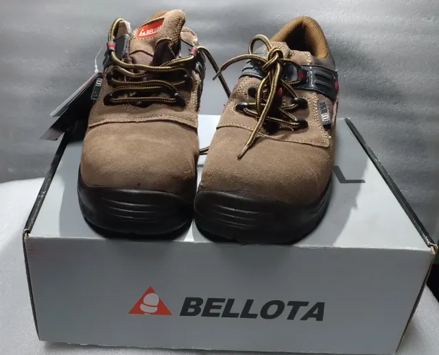 Zapato de seguridad Bellota