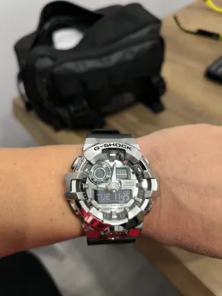 Casio G-Shock GA-700HD-8AER (5522) Como Nuevo