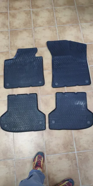 Alfombrillas goma originales Audi A3 SporBack 2005