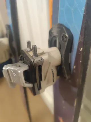 Esquís de travesía ligeros