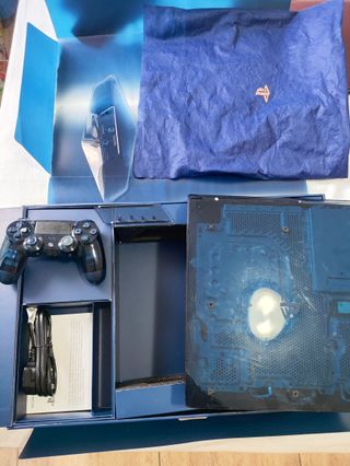 PS4 Pro 500 Millones Edición Limitada Sony.