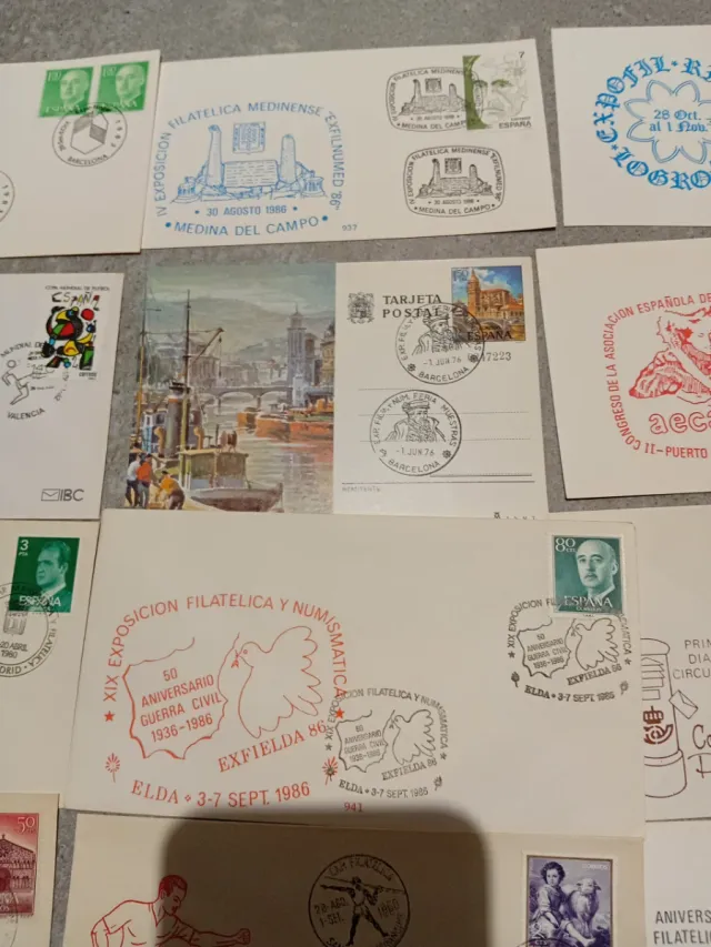 Lotto di 20 buste e cartoline filateliche