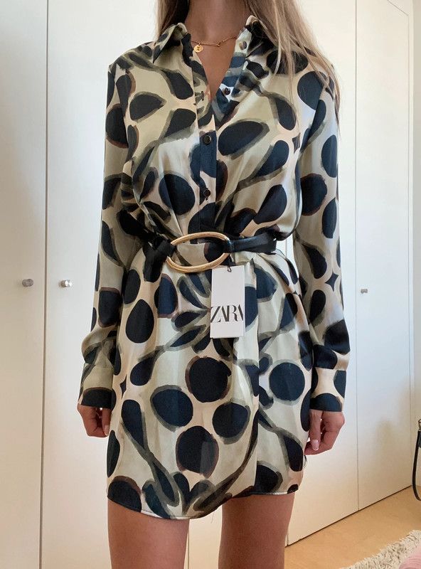 Vestido camisero raso satinado estampado Zara