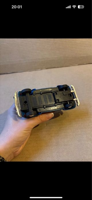 Modellino auto Citroen 2CV