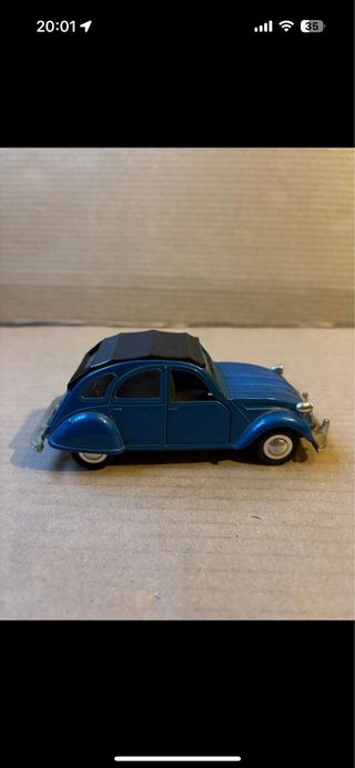Modellino auto Citroen 2CV