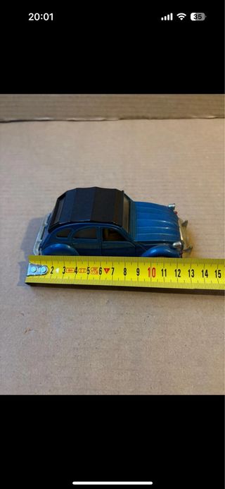 Modellino auto Citroen 2CV