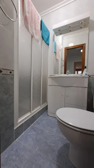 Se Alquila Habitacion C/Alta