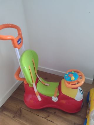 Macchinina Chicco rossa e verde