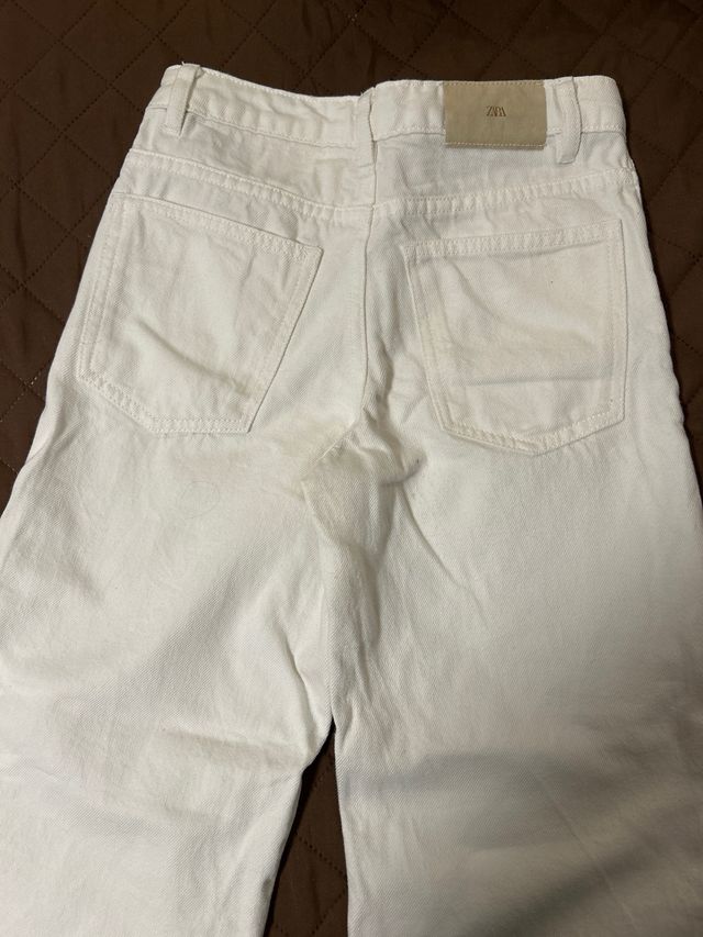 Pantalón vaquero blanco niña