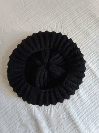 Gorro de lana tejido negro