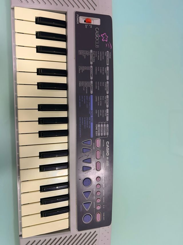 Tastiere Casio M-200