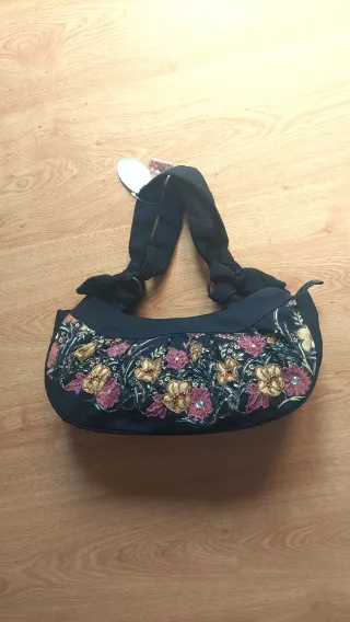 Borsa cotone nuova con motivo floreale e perline