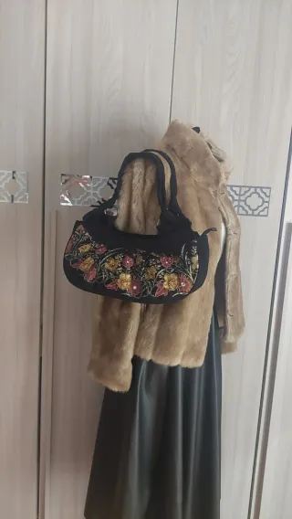 Borsa cotone nuova con motivo floreale e perline