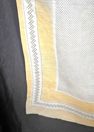 Pañuelo antiguo 67x79