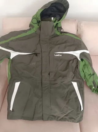 Chaqueta de esquí verde oliva