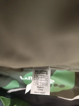 Chaqueta de esquí verde oliva