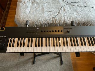 Teclado Komplete Kontrol A61 MIDI