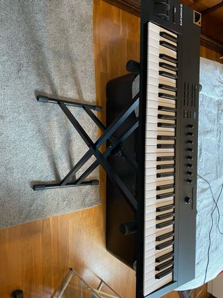 Teclado Komplete Kontrol A61 MIDI