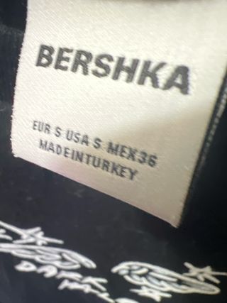 Camiseta Negra Bershka Talla XL