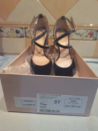 Zapatos de terciopelo azul y plata