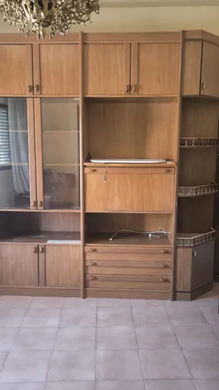 Mobile soggiorno modulare in legno e vetro