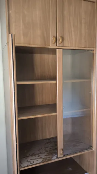 Mobile soggiorno modulare in legno e vetro